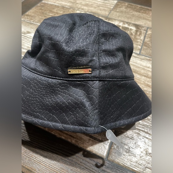 Vince Camuto Croc Embossed Vegan Suede Bucket Hat One Size NWT - Picture 3 of 9